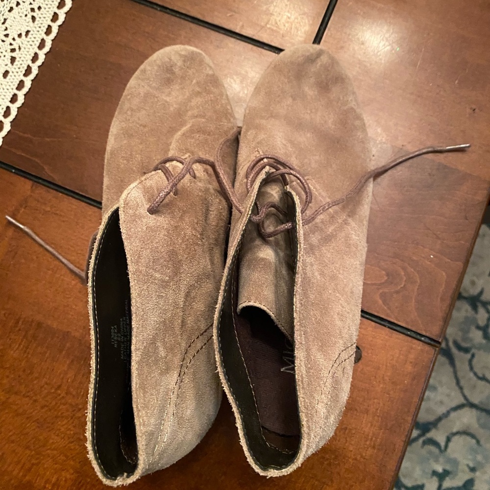 Ankle boots
